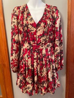 ⭐️NWT MISS ME Floral Long Sleeve Pleated V-neck Dress Red & Tan Preppy Coastal